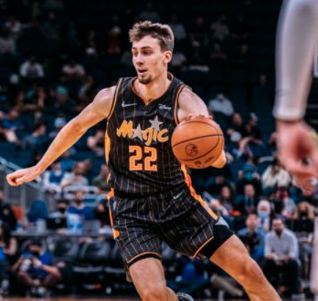 上发挥出色 上发挥出色