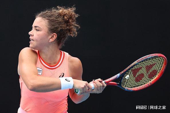 方面更加从 方面更加从