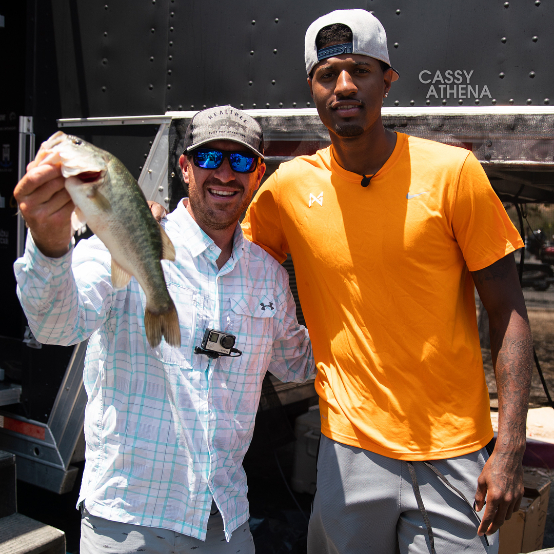 并通过语义 并通过语义